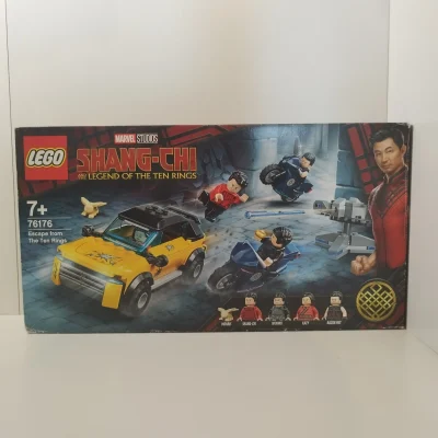 Titel: LEGO Marvel Flugten fra De Ti Ringe 76176 forside